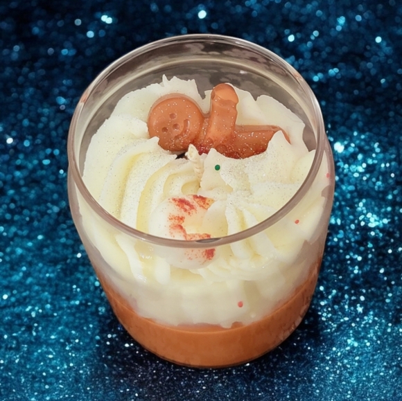 Gingerbread Soy Candle - Picture 5 of 6